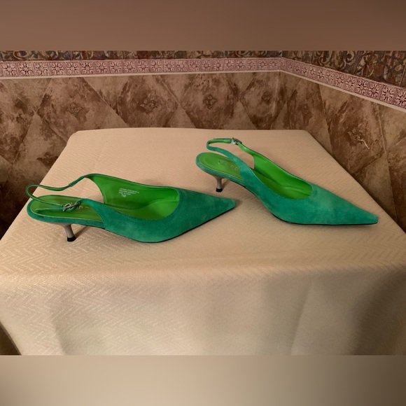 Shoes - Picture 1 of 5